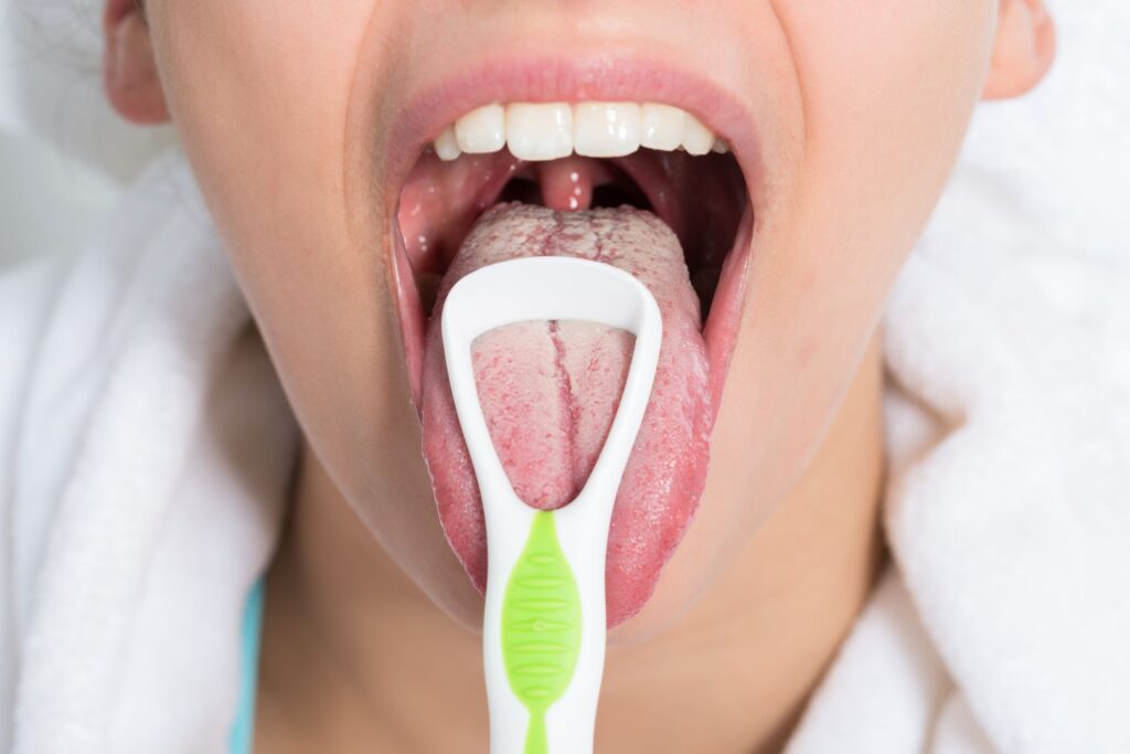 5 Types Of Tongue Scrapers For Daily Use